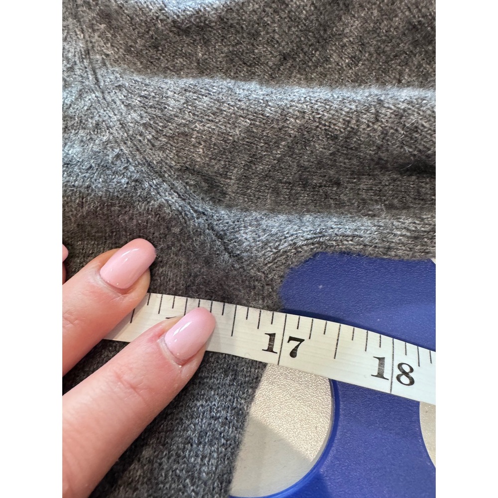 Charter Club 100% Cashmere Turtleneck Sweater Grey Womens Size S Preppy luxury - Picture 5 of 7